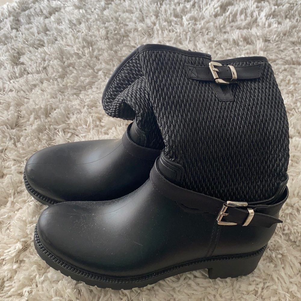 Size 8 raining boots